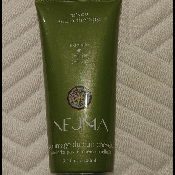 Bundle of Beauty Products - Picture 2 of 4